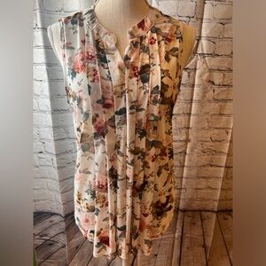 Floral blouse size Lege